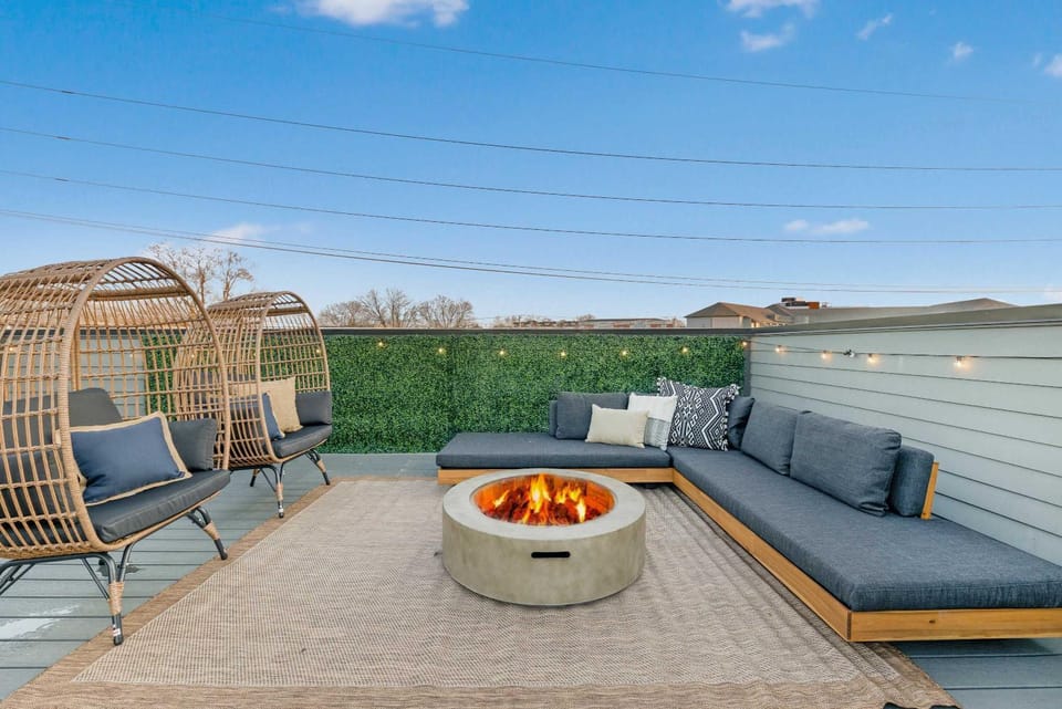 The Trillium - Beautifully Designed with Rooftop House in East Nashville