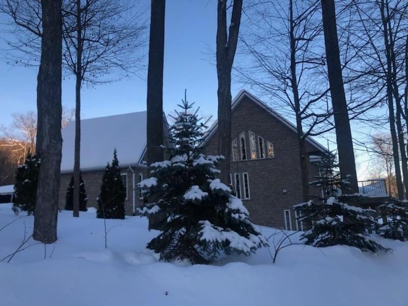 Cottage apartments at Lake Huron Apartment in Penetanguishene