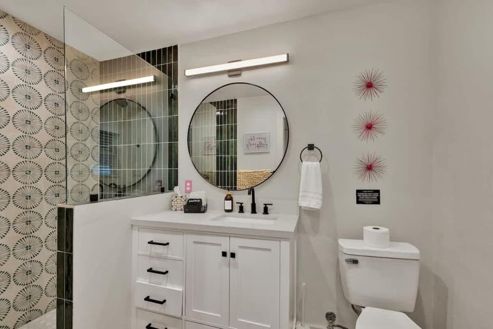 Bathroom, Bath