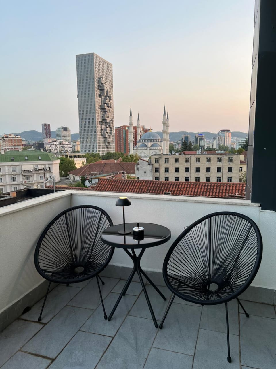 View (from property/room), Balcony/Terrace, City view