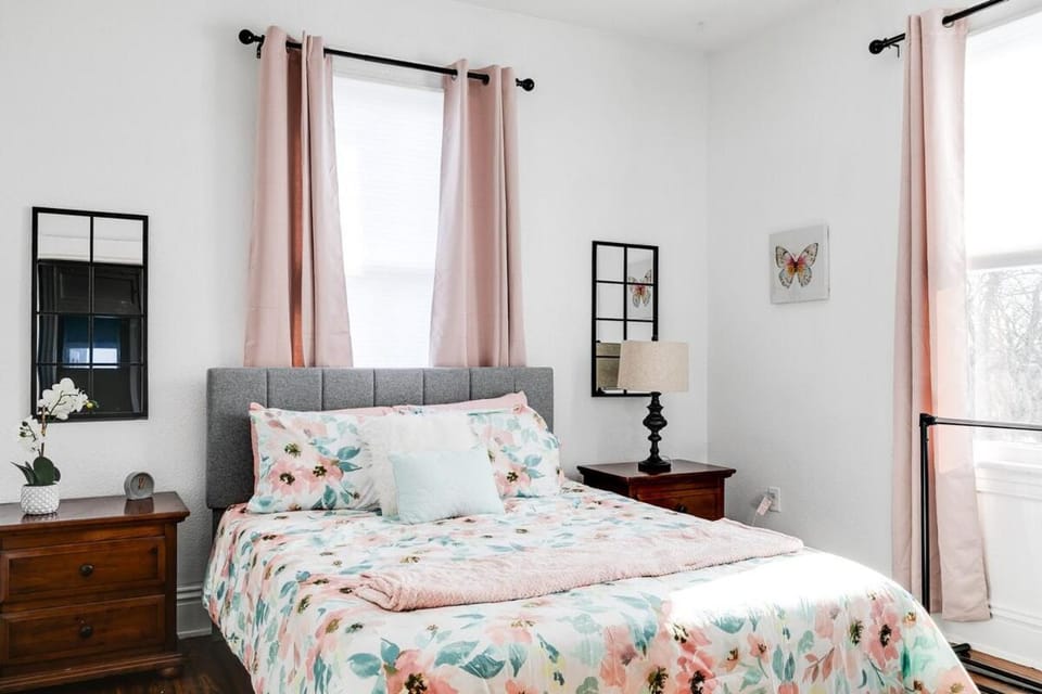 Bed, Bedroom