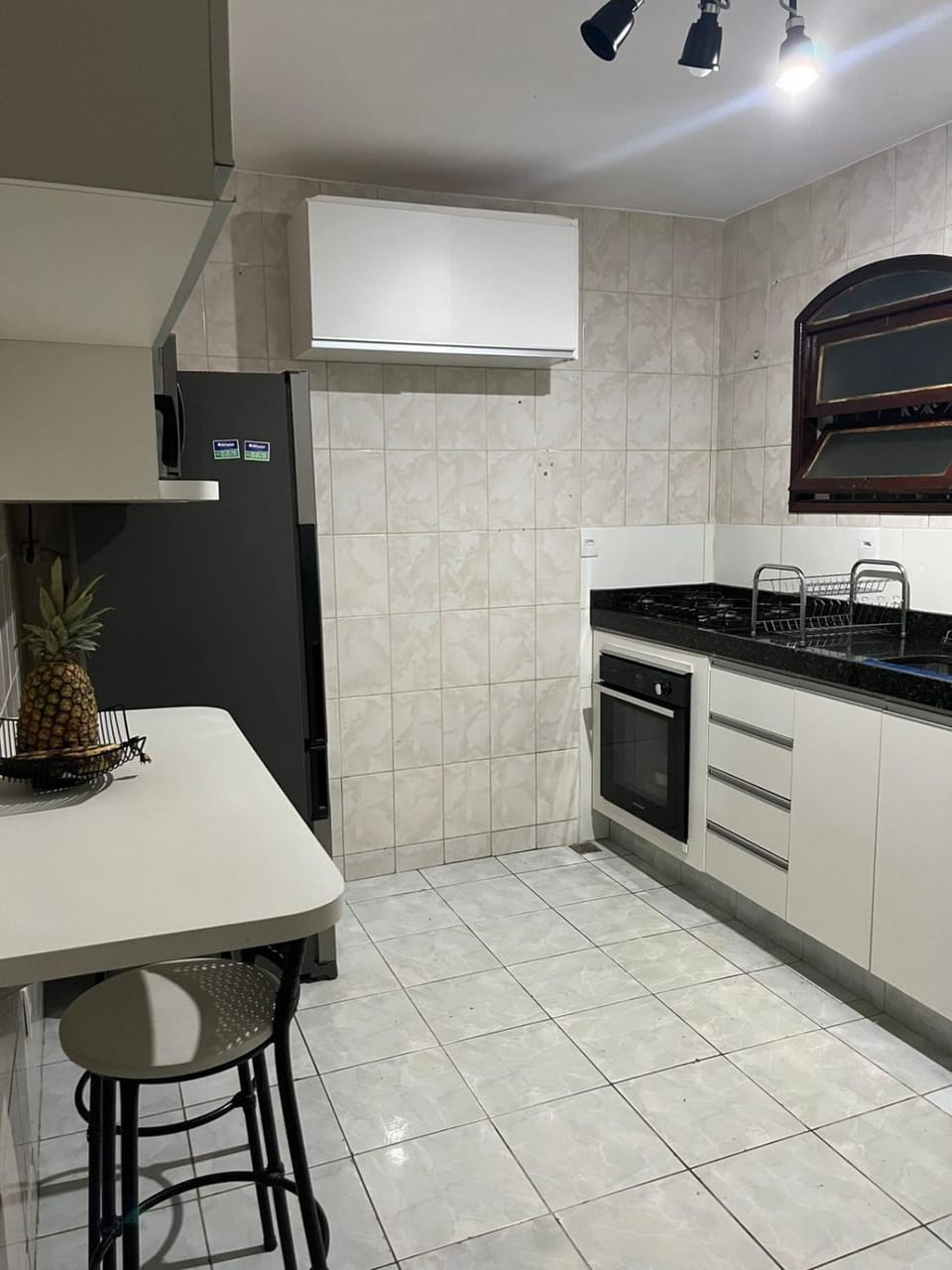 Kitchen or kitchenette, Dining area, stove