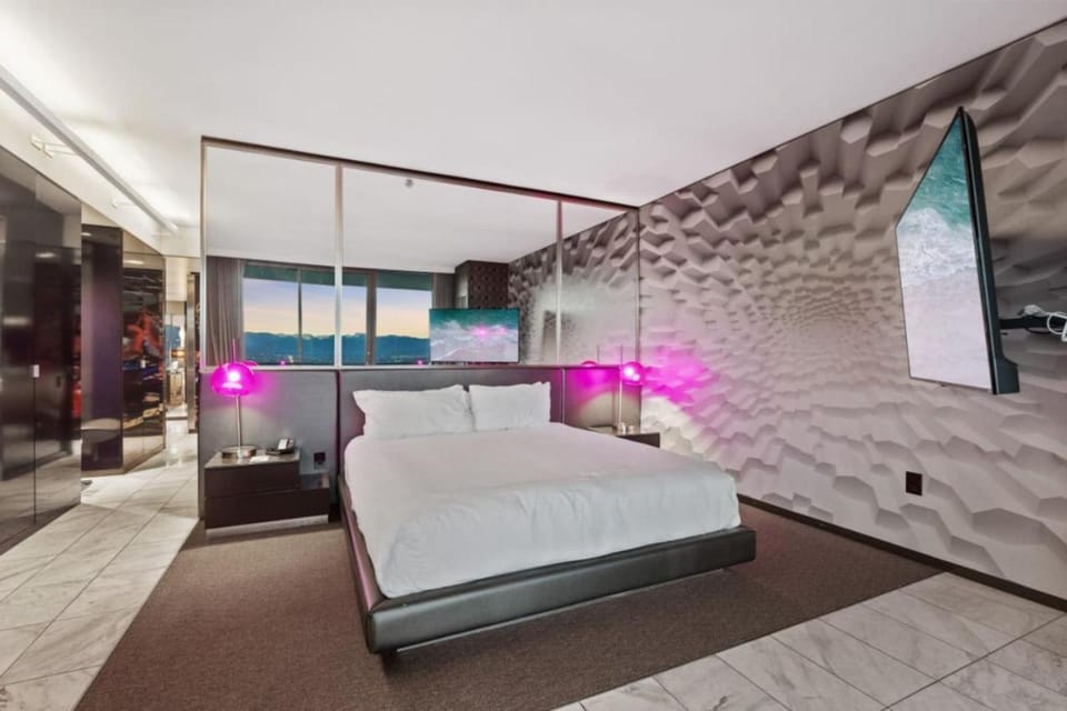 The Celine Riviera Suite at Palms Place Hotel in Paradise