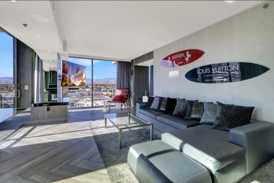 The Adele Palazzo Suite at Palms Place Hotel in Paradise