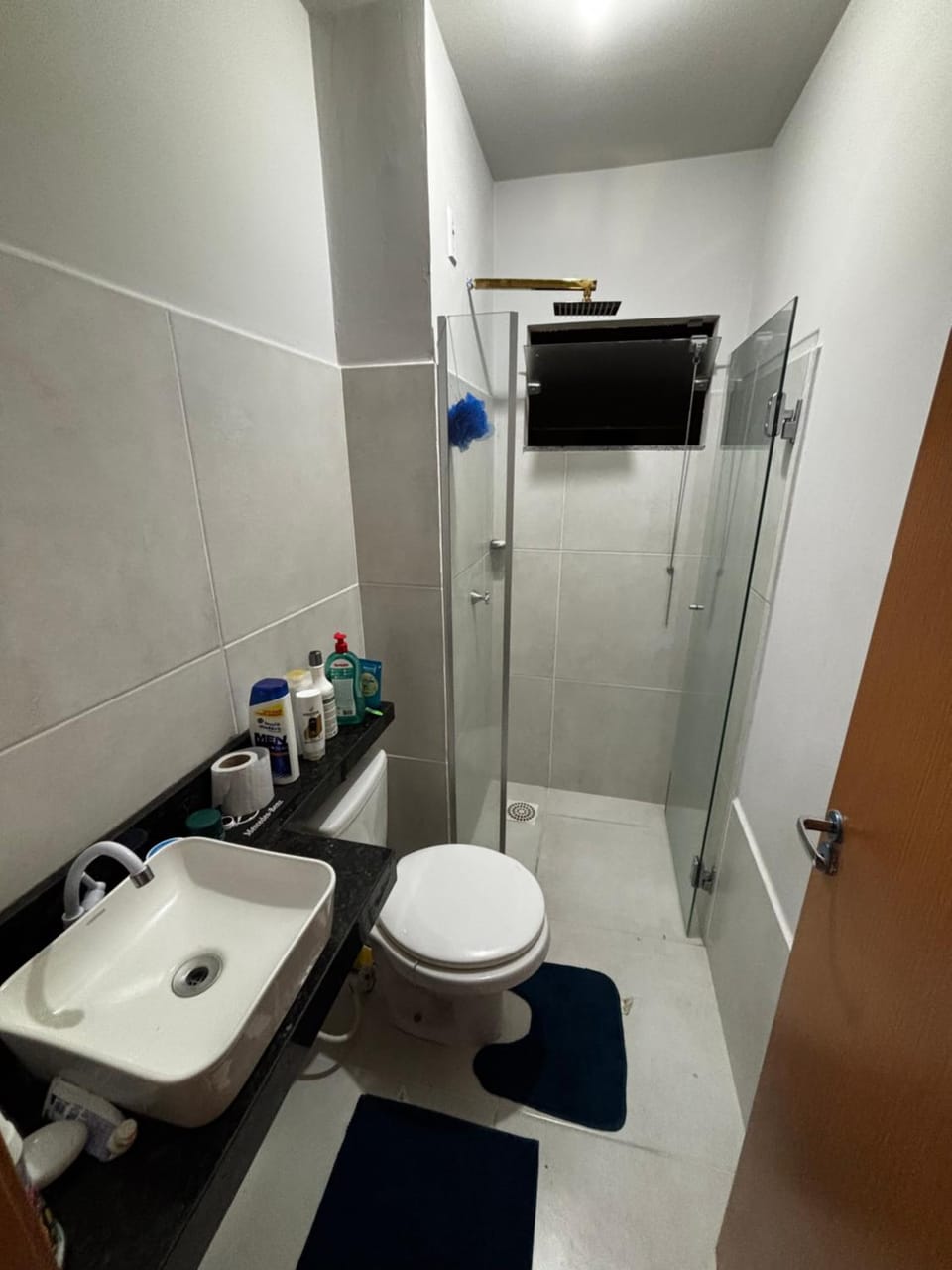 Shower, Toilet, Bathroom