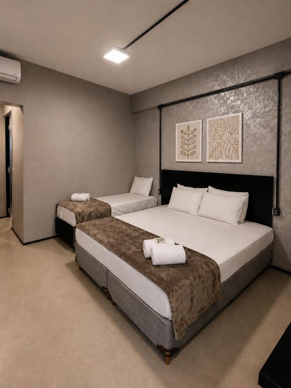 Bed, Bedroom, Family
