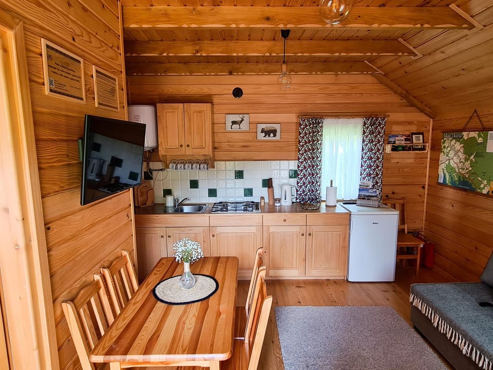 TV and multimedia, Kitchen or kitchenette, Dining area, pet friendly, stove