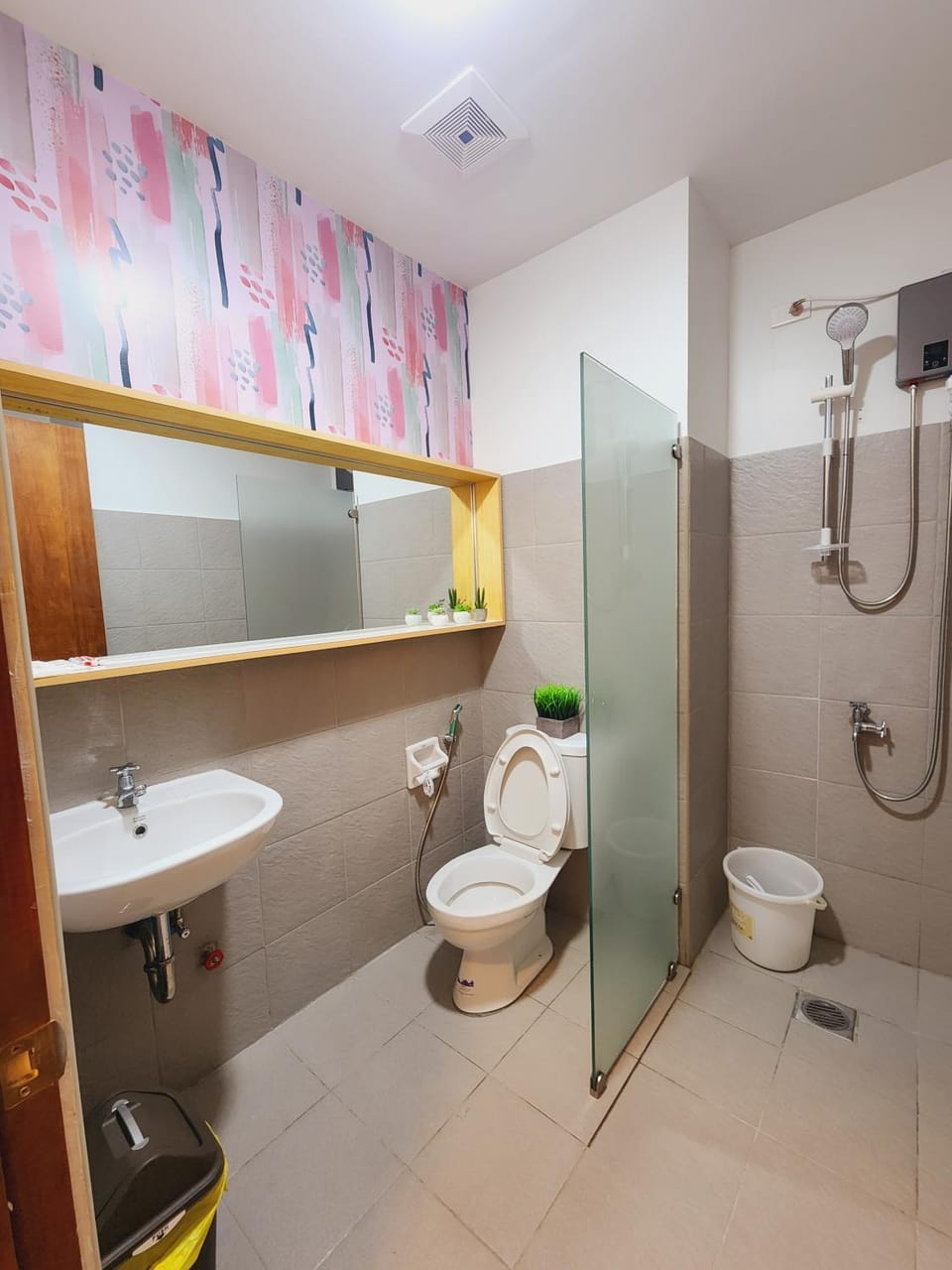 Shower, Toilet, bidet