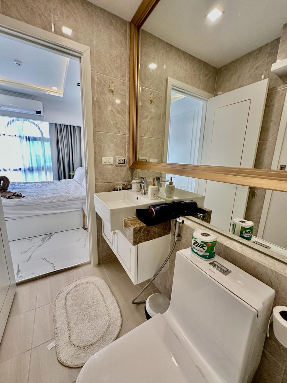 Toilet, Bathroom