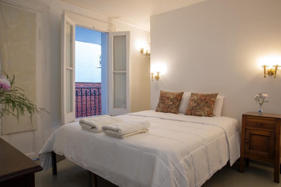 Lezama Suites Bed and Breakfast in Buenos Aires