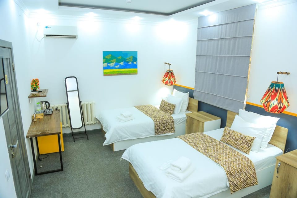 Bed, TV and multimedia, Photo of the whole room, Bedroom, air conditioner
