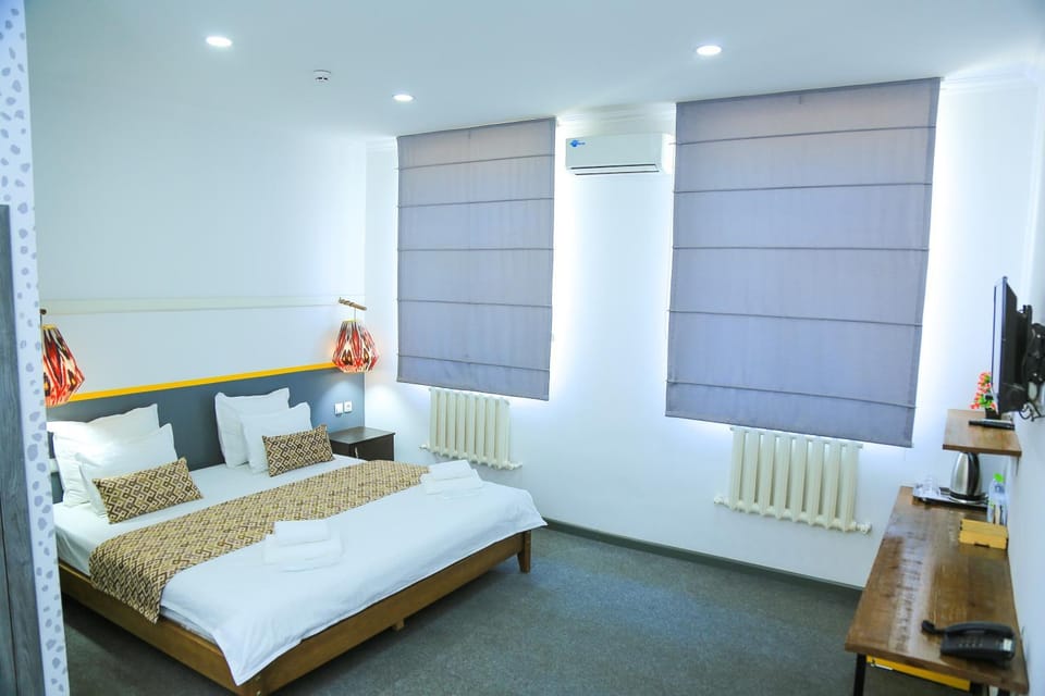 Bed, TV and multimedia, Photo of the whole room, internet, air conditioner
