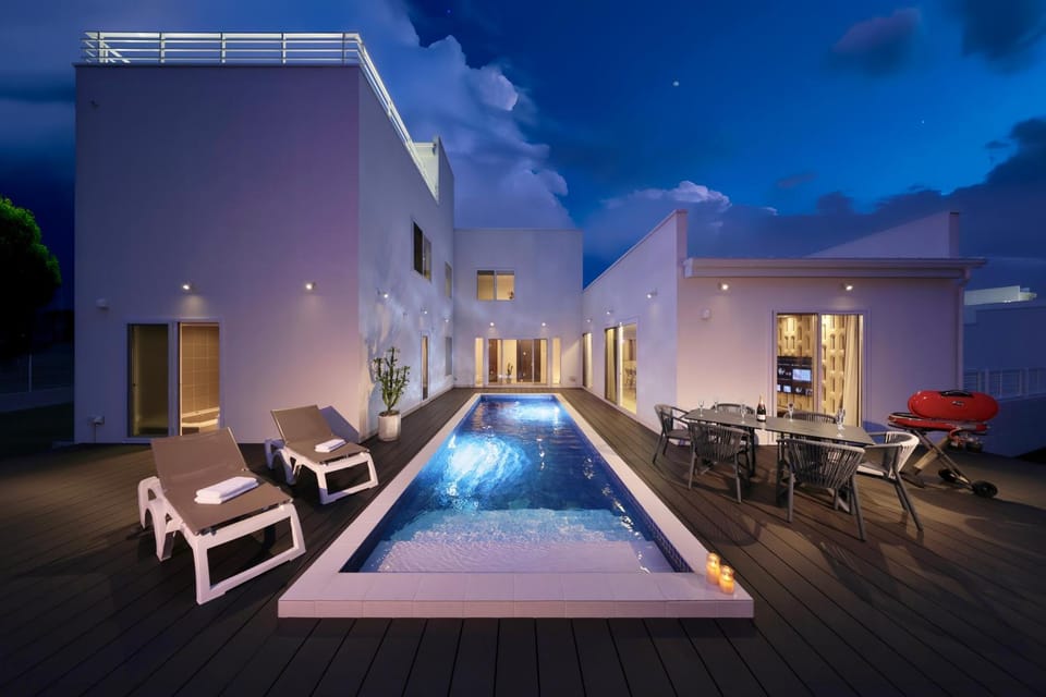 Balcony/Terrace, Pool view