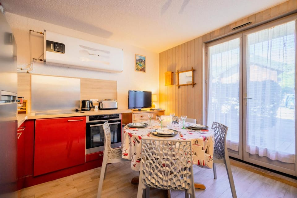 Résidence Betelgeuse - Studio cabine 4 personnes exposé Sud - Ouest MAE-7891 Cabin in Auvergne-Rhône-Alpes