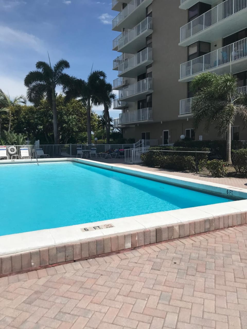 Swimming pool, Swimming pool