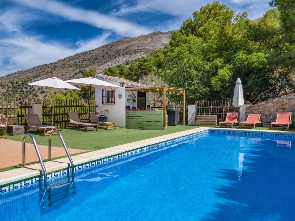 Mountain view, Swimming pool, sunbed