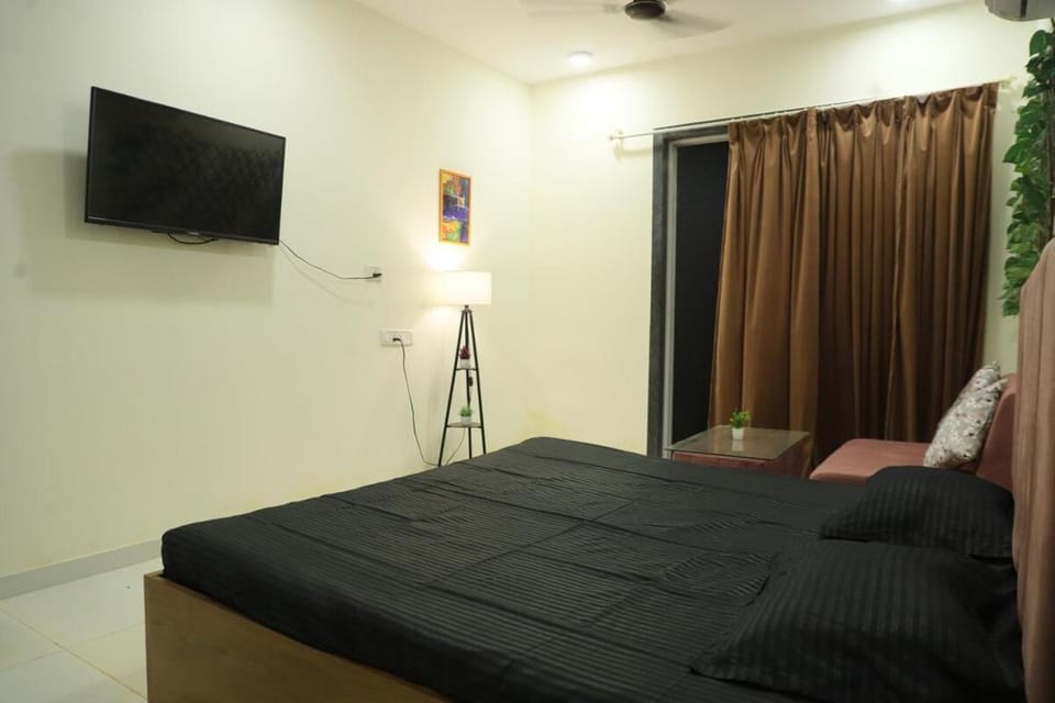Ivy Bliss Studio with Common Pool, B 14, Karjat Apartment in Maharashtra