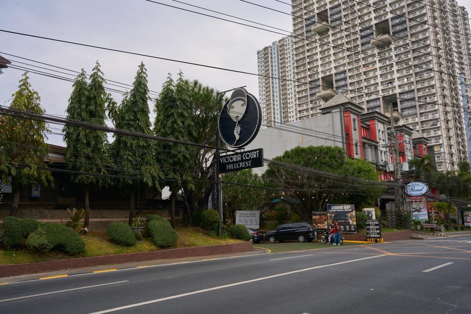 Victoria Court Hillcrest Hotel in Makati