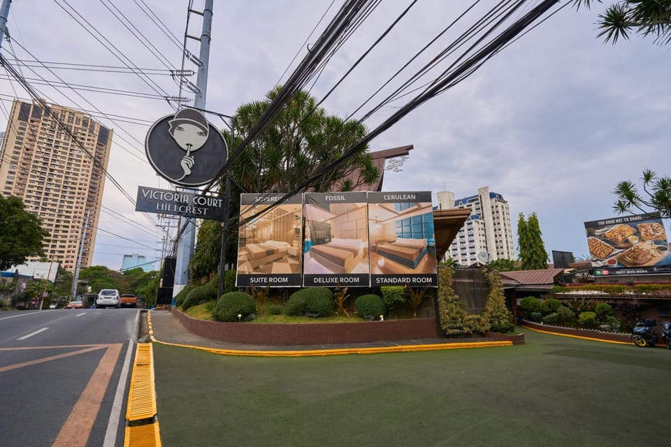 Victoria Court Hillcrest Hotel in Makati