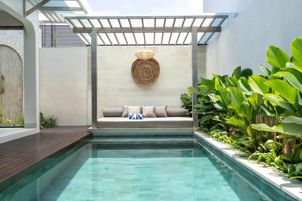 Pool view, Swimming pool