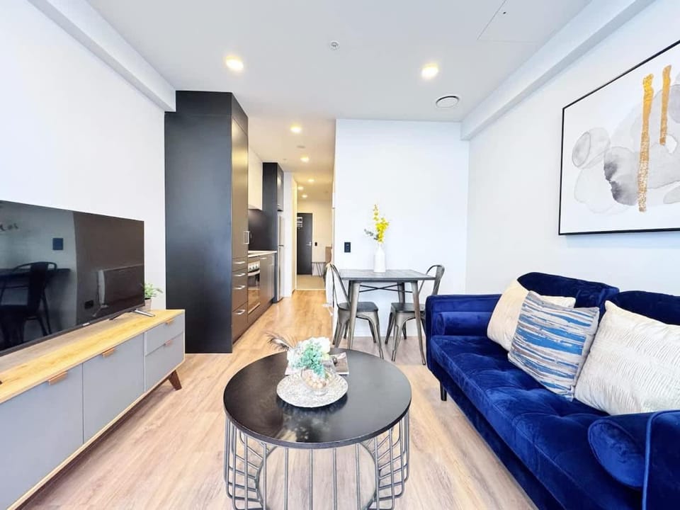 Modern Peaceful Studio Nearby Skytower & Queen St - Pool Gym & Sauna Apartment in Auckland