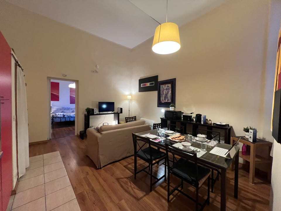 Living room, Dining area