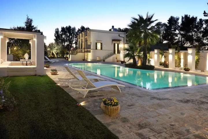 Property building, Swimming pool