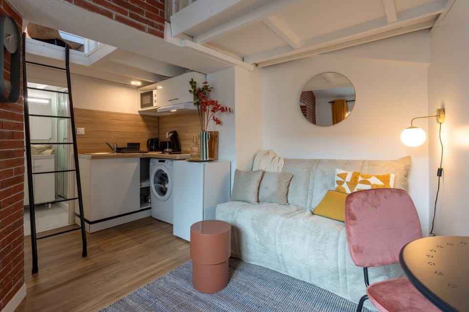 Living room, kitchen