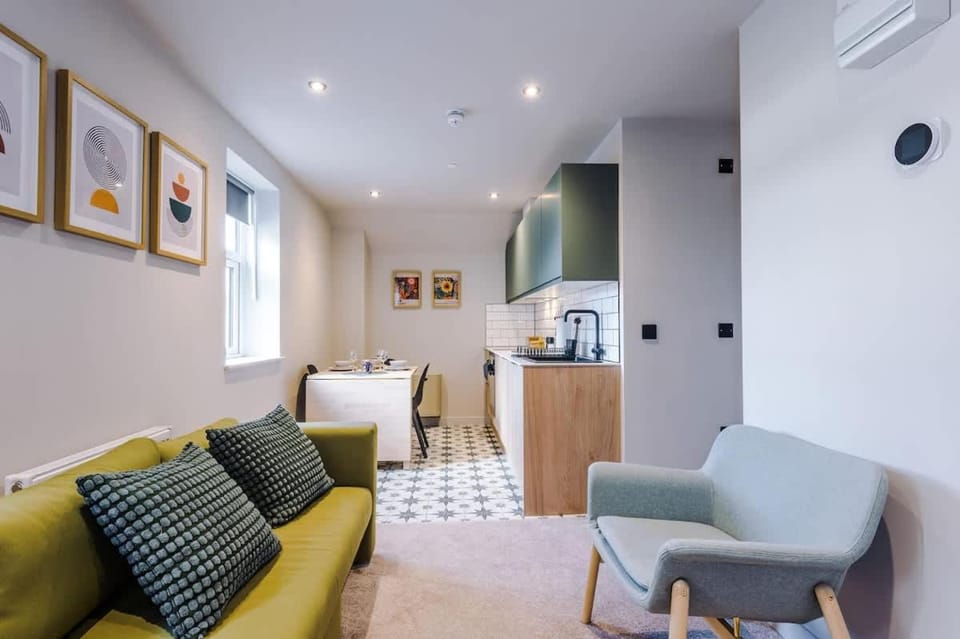 Modern Amenities and Luxury Finishes Apartment in Llandudno