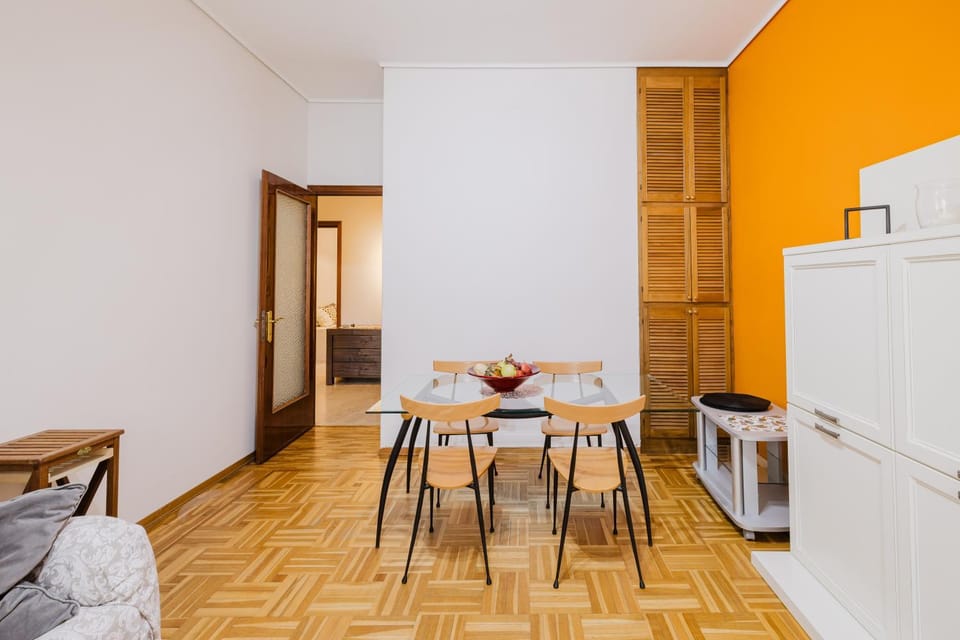 Cozy Home - 2 bedrooms apartment Apartment in Cuneo