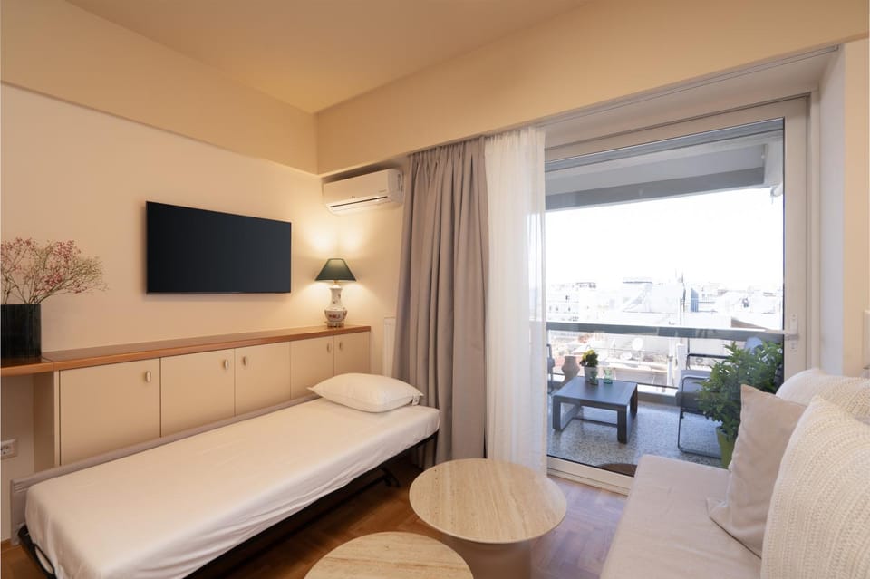 Aelia-Smart central beach flat Apartment in Alimos