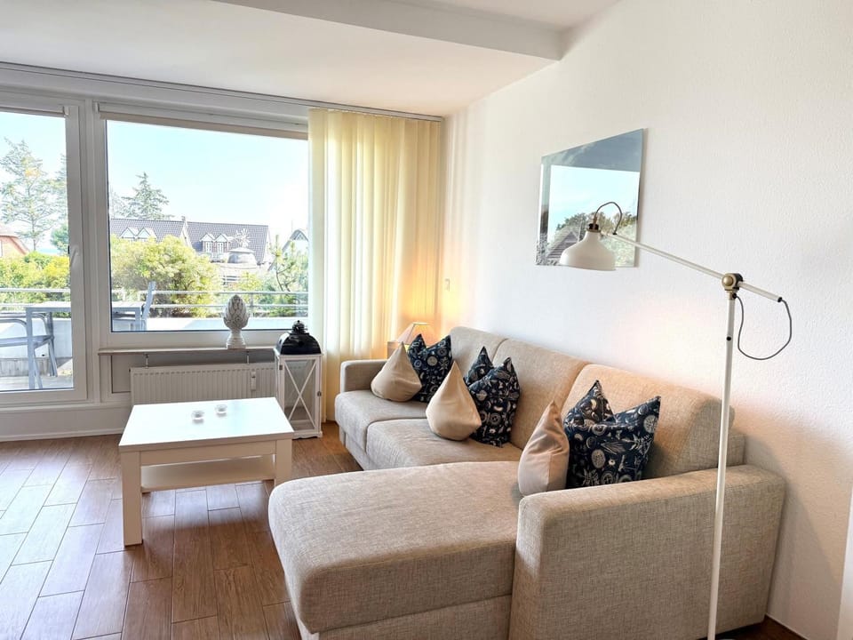 Halligblick Nr 11 - Appartement mit Meerblick, Schwimmbad und Sauna Apartment in Nordfriesland