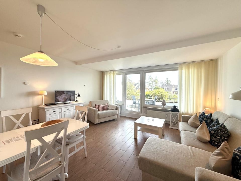 Halligblick Nr 11 - Appartement mit Meerblick, Schwimmbad und Sauna Apartment in Nordfriesland