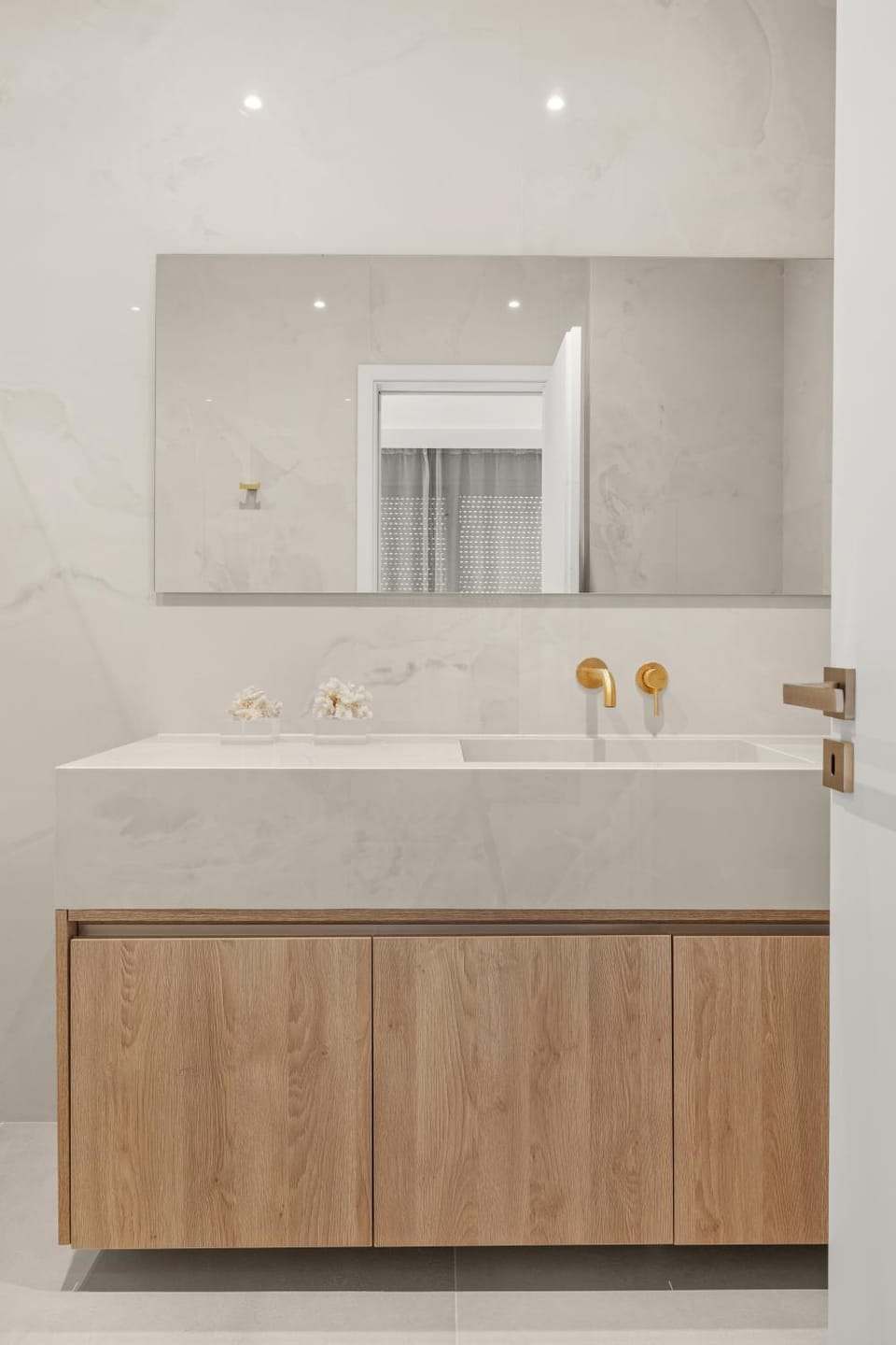 Bathroom, Decorative detail, Bath