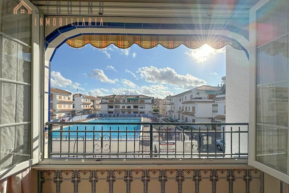 Pool view, Swimming pool
