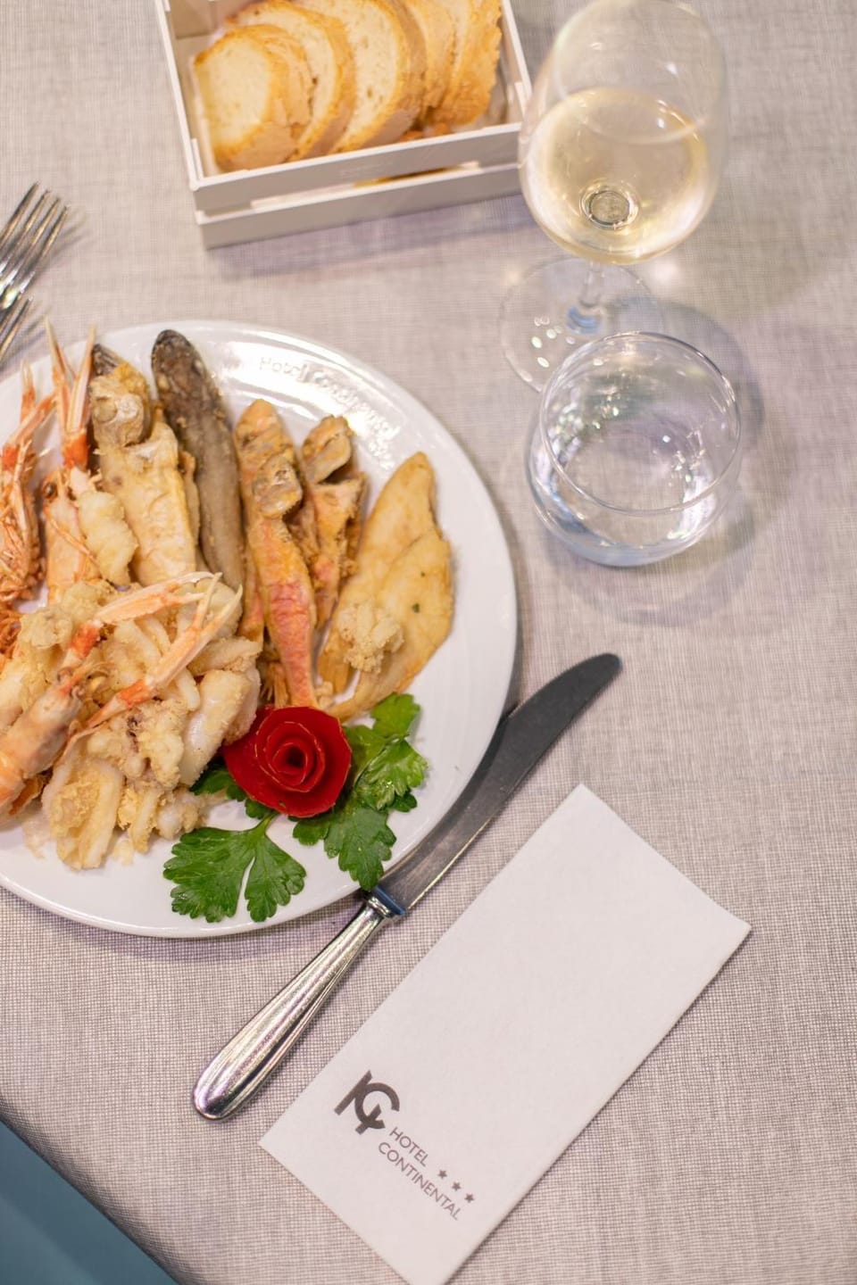 Food and drinks, Food, Lunch, Dinner