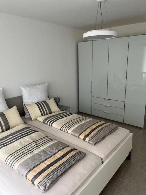 Bedroom, wardrobe