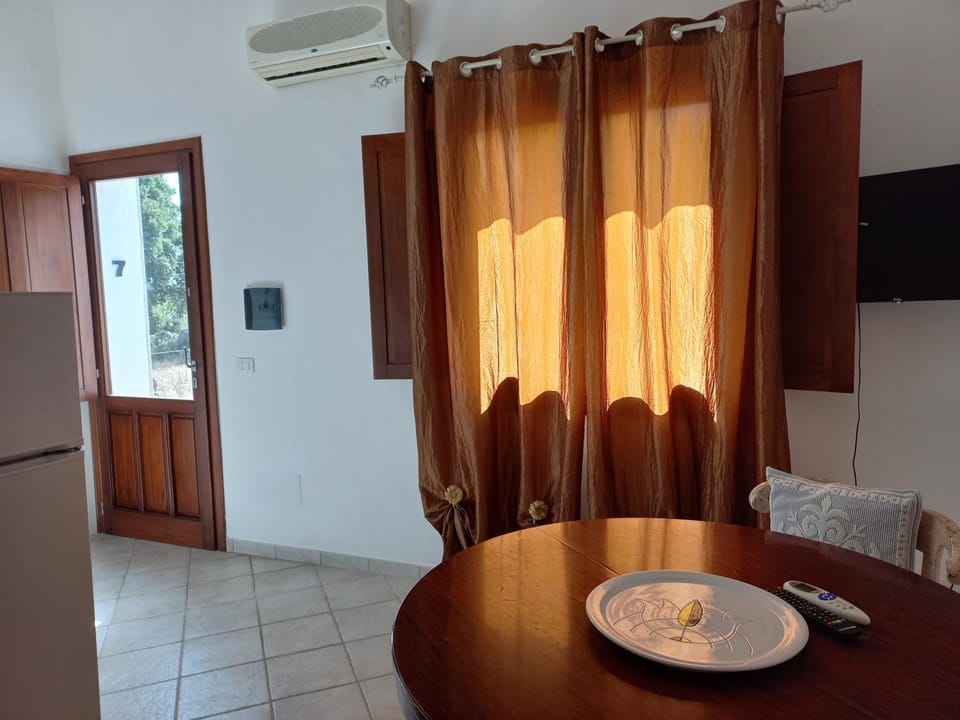 Living room, air conditioner