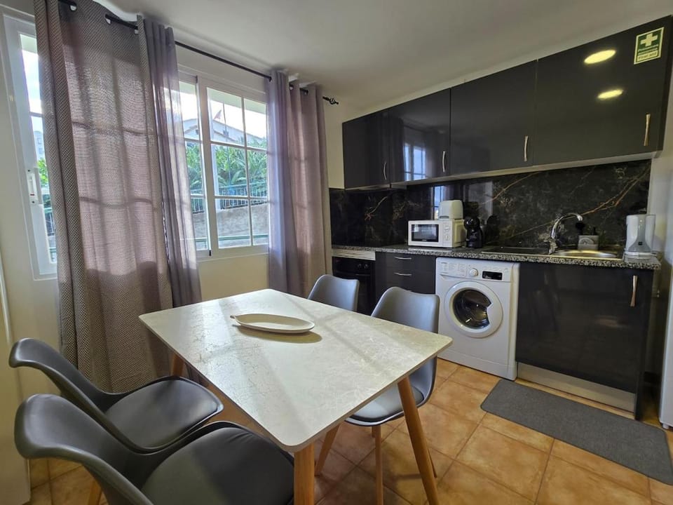 Autonomia House II Apartment in Câmara De Lobos