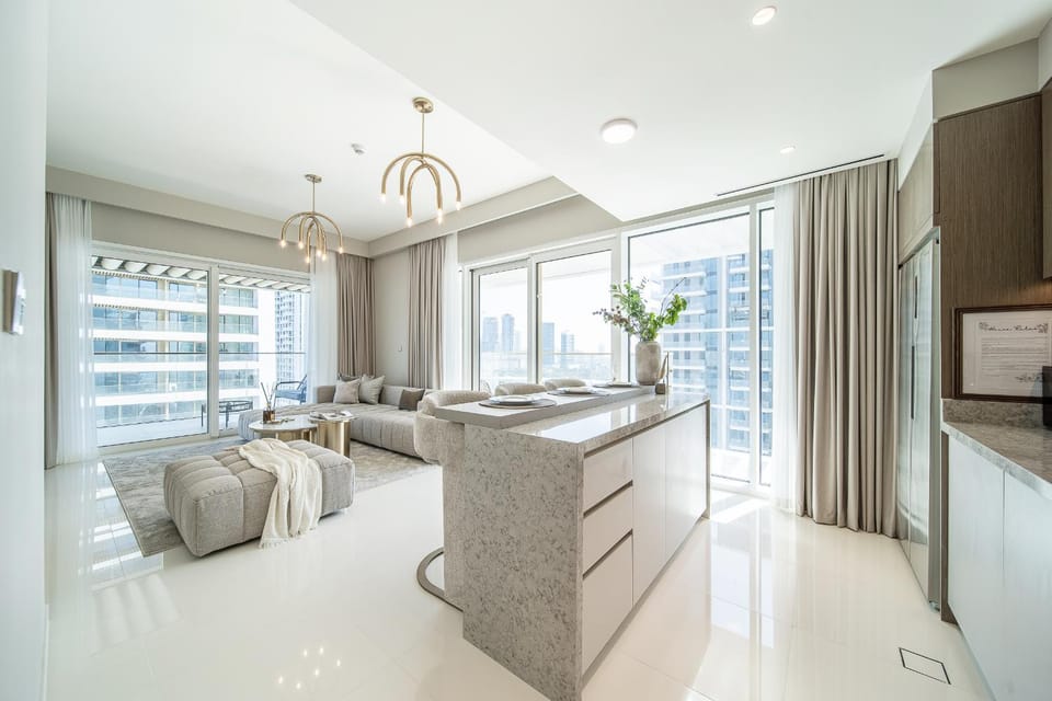 Grand Bleu 02 - LIMITED OFFER! Stylish Waterfront Bliss 2BR for 5 Apartment in Dubai