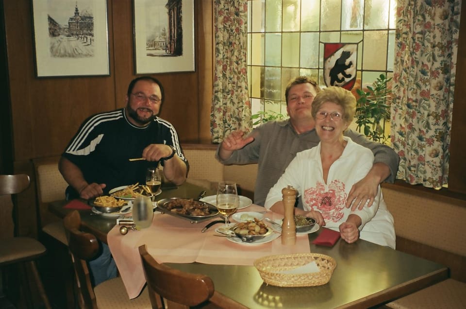 Restaurant/places to eat