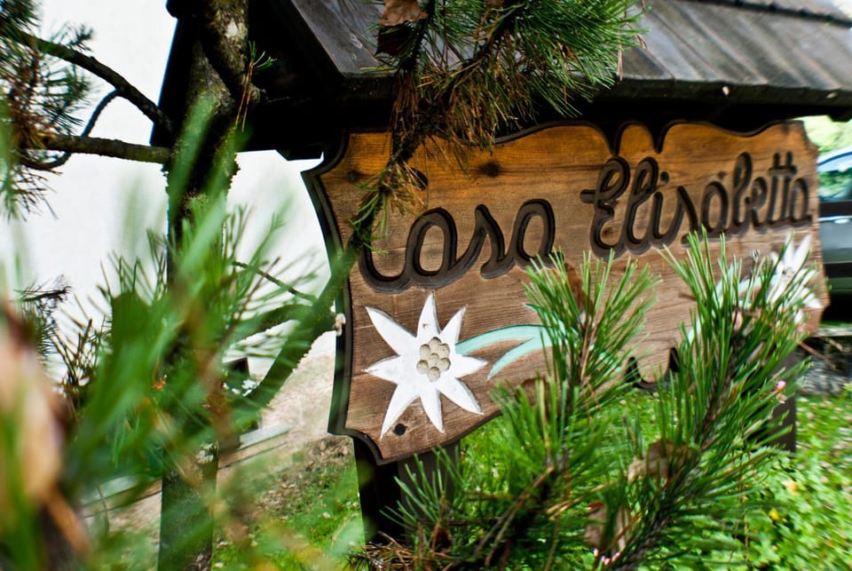 Property logo or sign, Garden