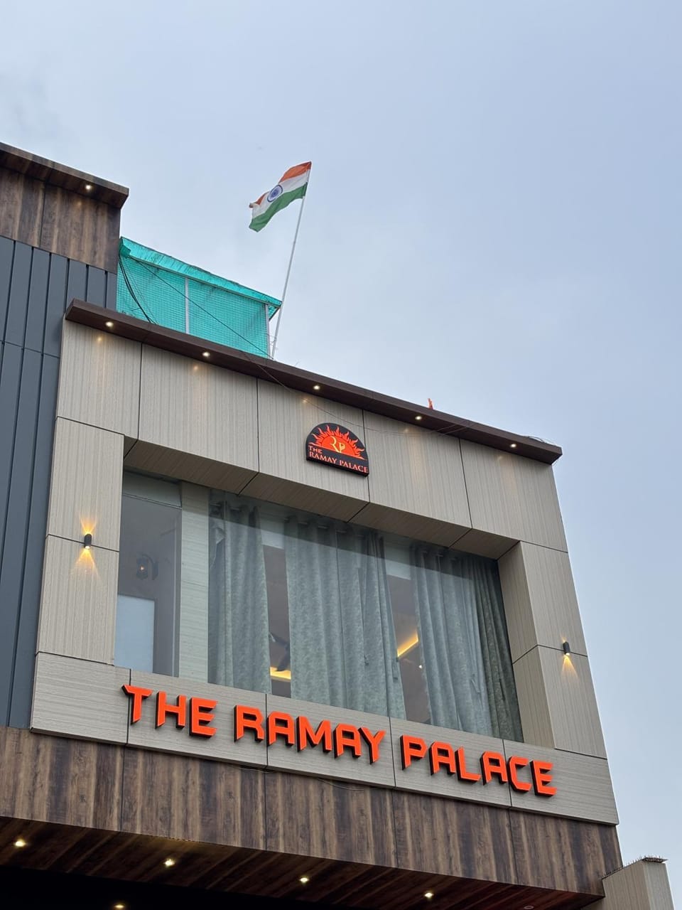 Hotel Ramay Palace Hotel in Uttar Pradesh
