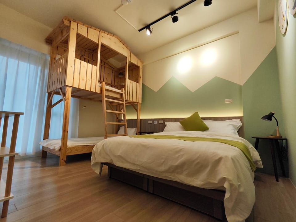 bunk bed