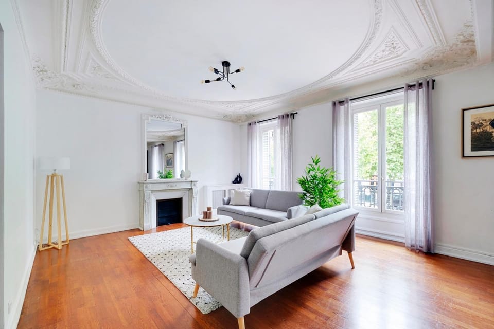 Prestige Avenue Kléber Apartment in Paris