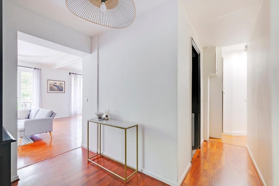 Prestige Avenue Kléber Apartment in Paris