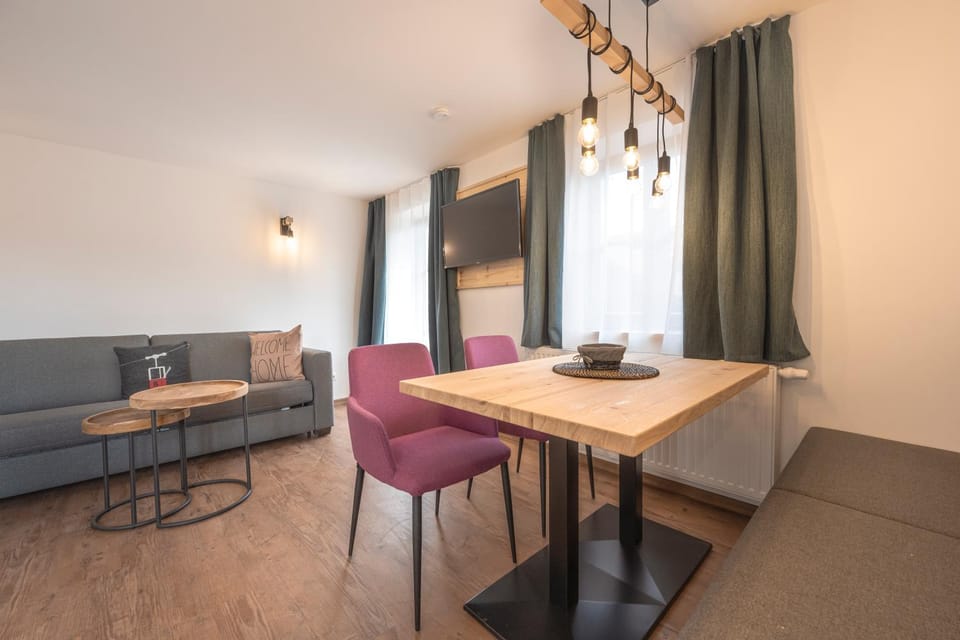 Living room, Seating area, Dining area