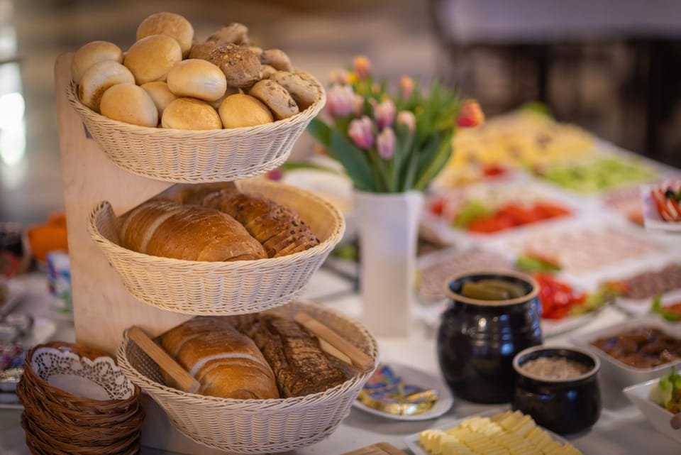 Food and drinks, Food, Breakfast, Continental breakfast, Buffet breakfast