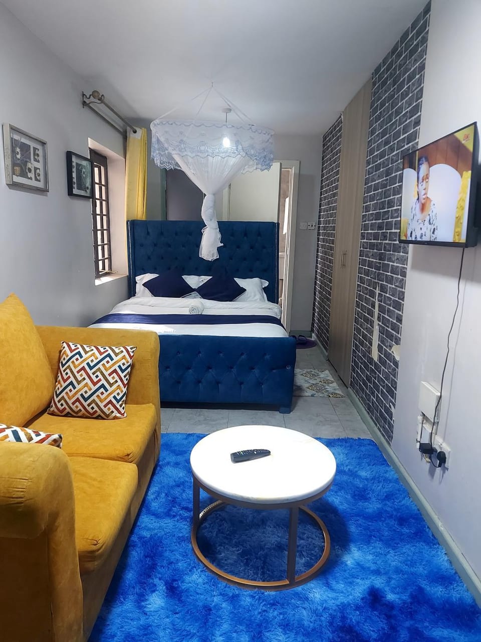 Photo of the whole room, Bedroom, Internal: Not applicable to any particular room
