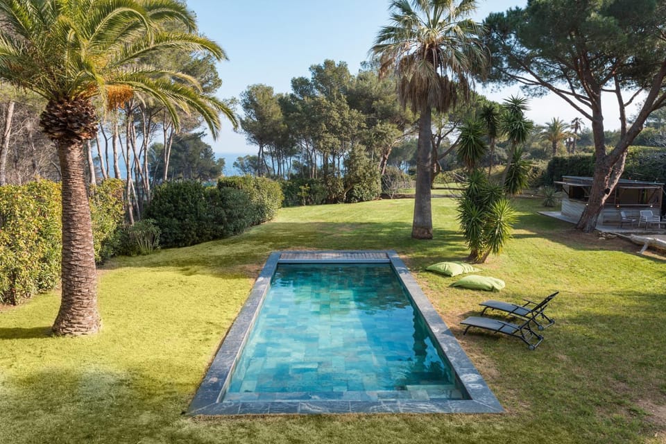 Spring, Day, Natural landscape, Garden, Garden view, Pool view, Sea view, Swimming pool, sunbed